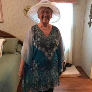 Meet your Posher, Myra